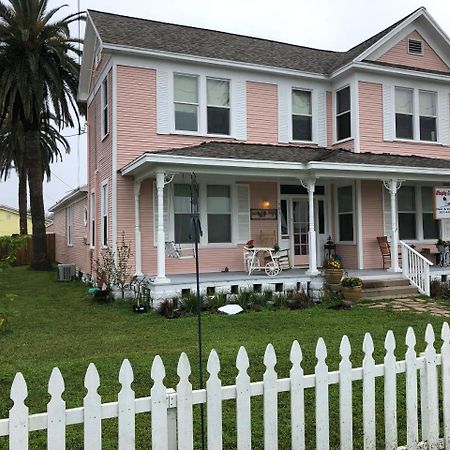Whooping Crane Manor B & B 락포트 외부 사진