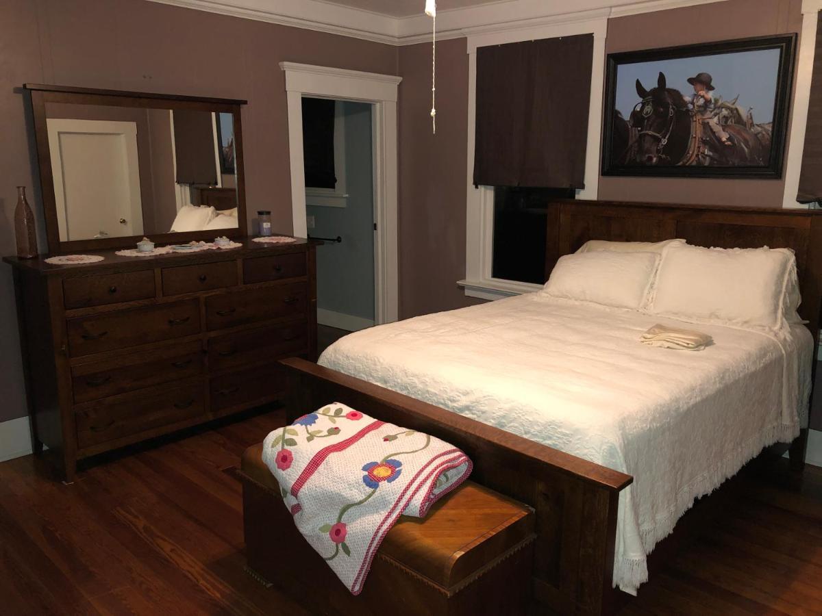 Whooping Crane Manor B & B 락포트 외부 사진